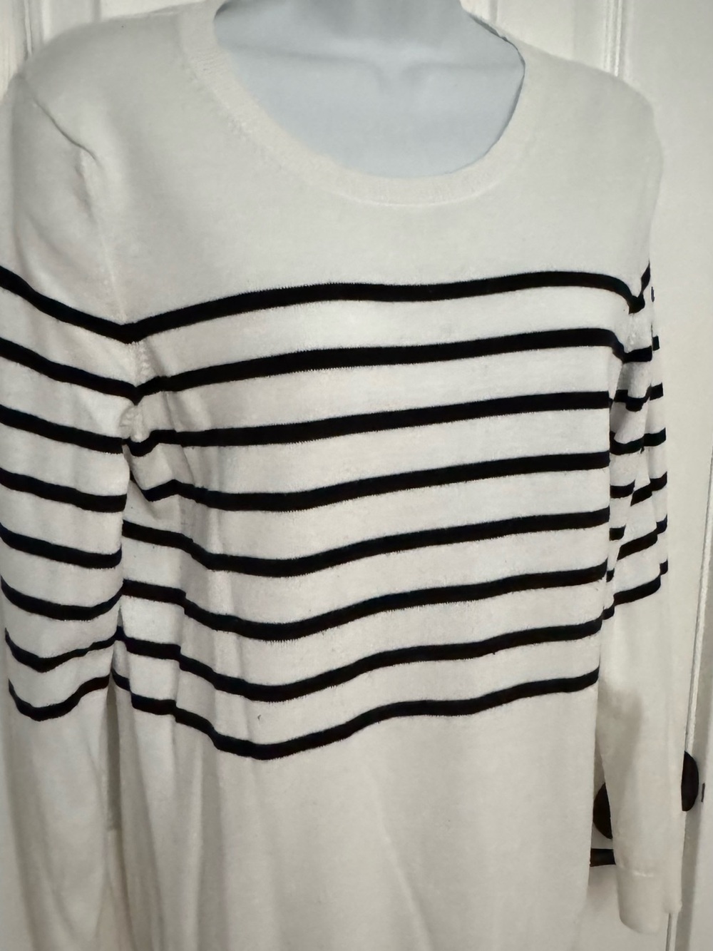 Amazon Essentials White Crewneck Sweater with Black Stripes - Picture 3 of 4